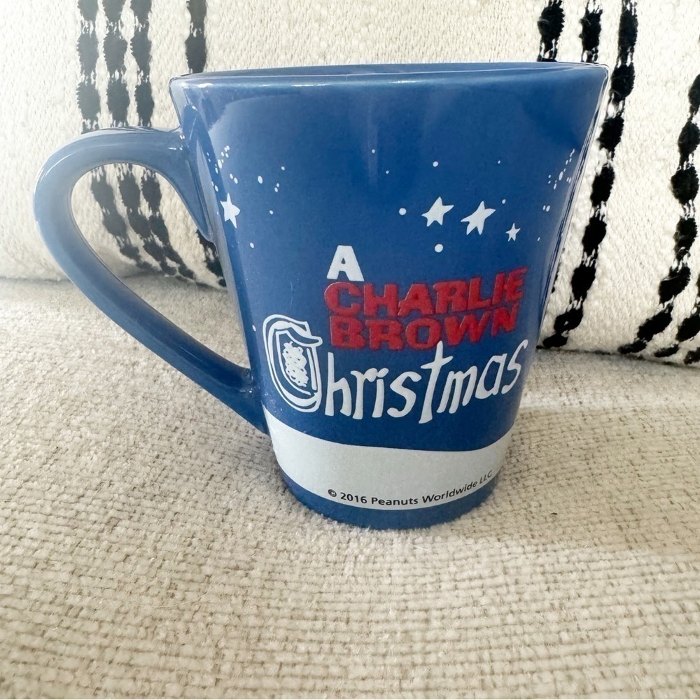 A Charlie Brown Christmas Peanuts Mug Cup by Zak designs 2016 - Picture 2 of 4